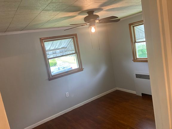 4th image of 609 Independence Dr