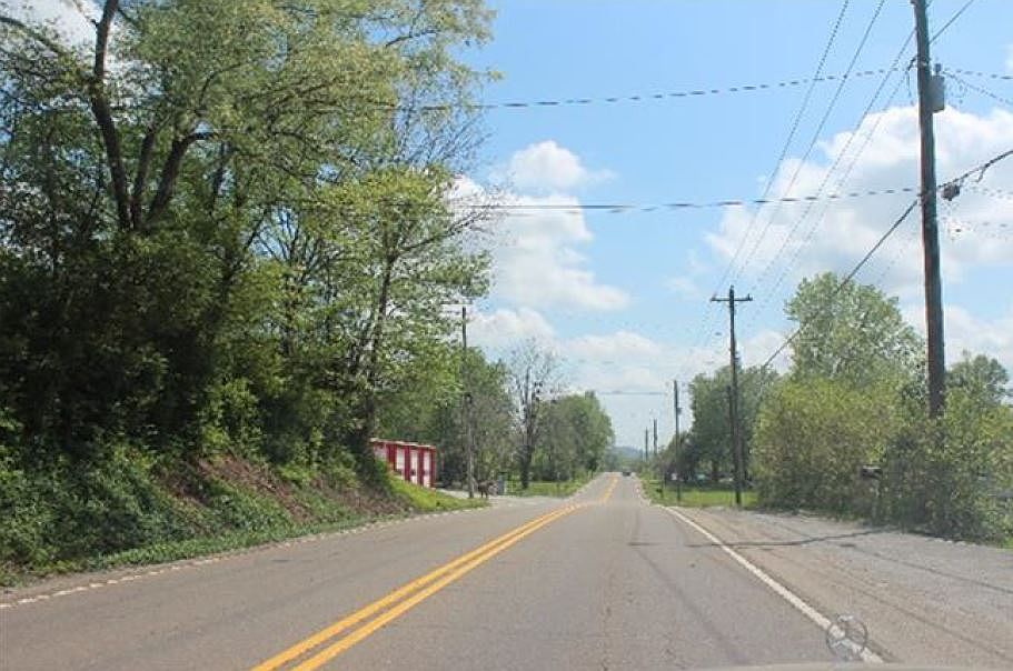 2nd image of 3283 Lake City Hwy