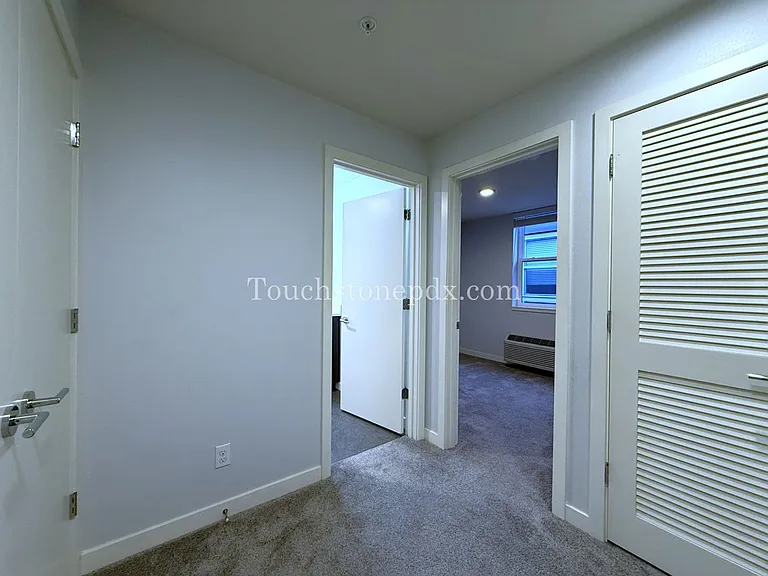 424 NE Jessup St #11 — Photo 23