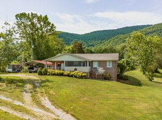 7686 Highway 63, Speedwell, TN 37870