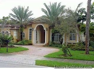 9300 SW 72nd Ave, Pinecrest, FL 33156