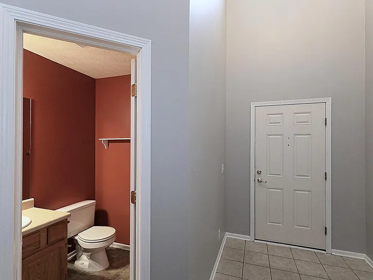 8805 Venice Ln — Photo 14