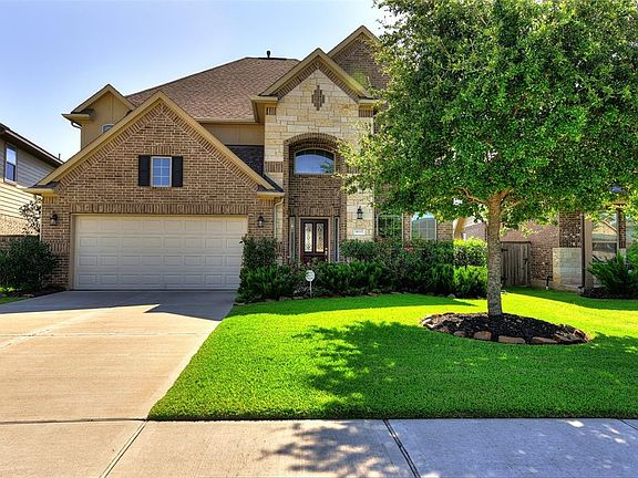 Brick and stone front facade
