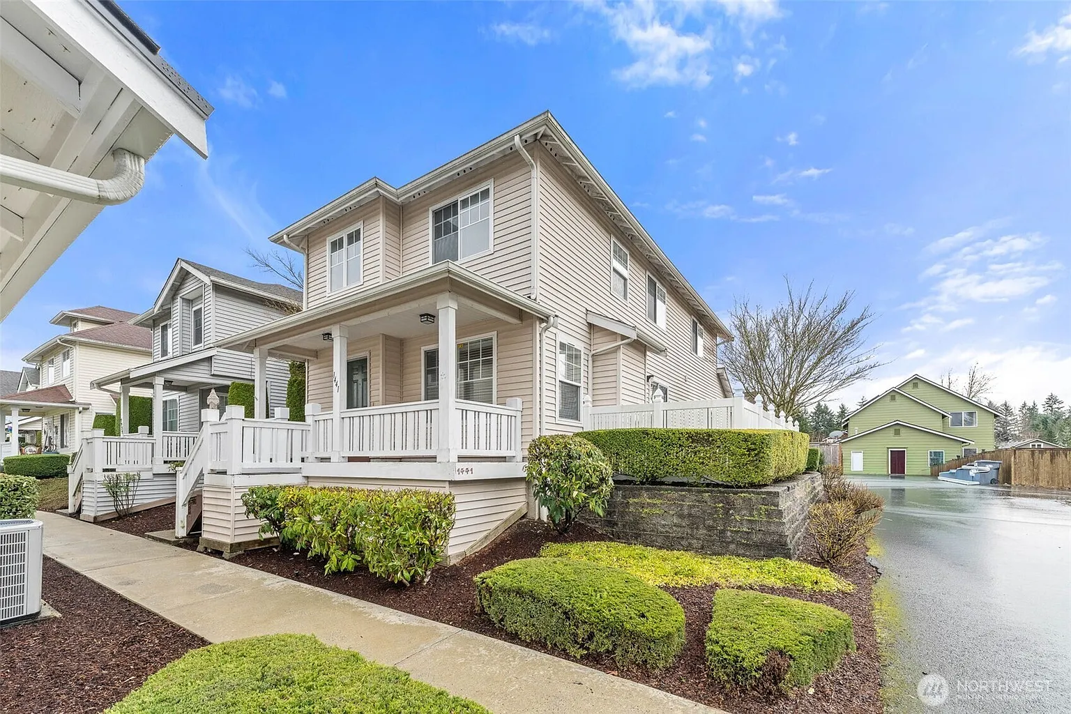 1441 Rooklidge St photo 1
