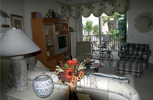 5th image of 5800 NE Island Cove Way APT 2309