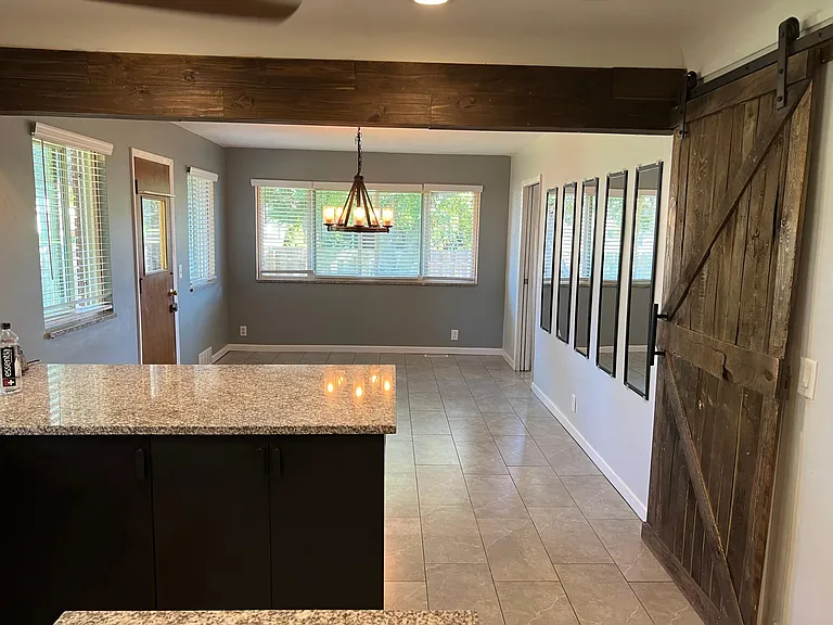 38259 Sheffield St — Photo 24