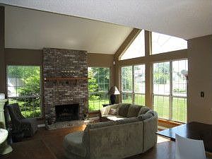 4th image of 3816 Churchill Dr