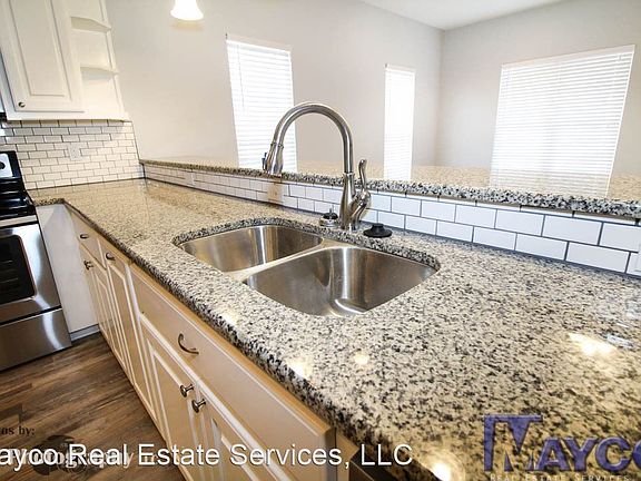 2nd image of 239 Egan St
