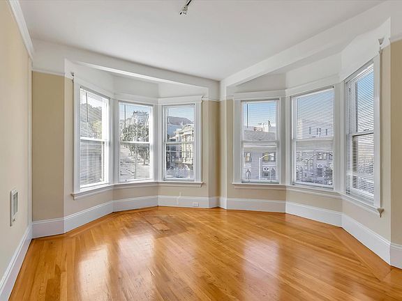 3rd image of 1296 Haight St #7