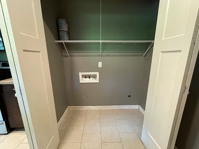 2424 S Dollison Ave — Photo 8
