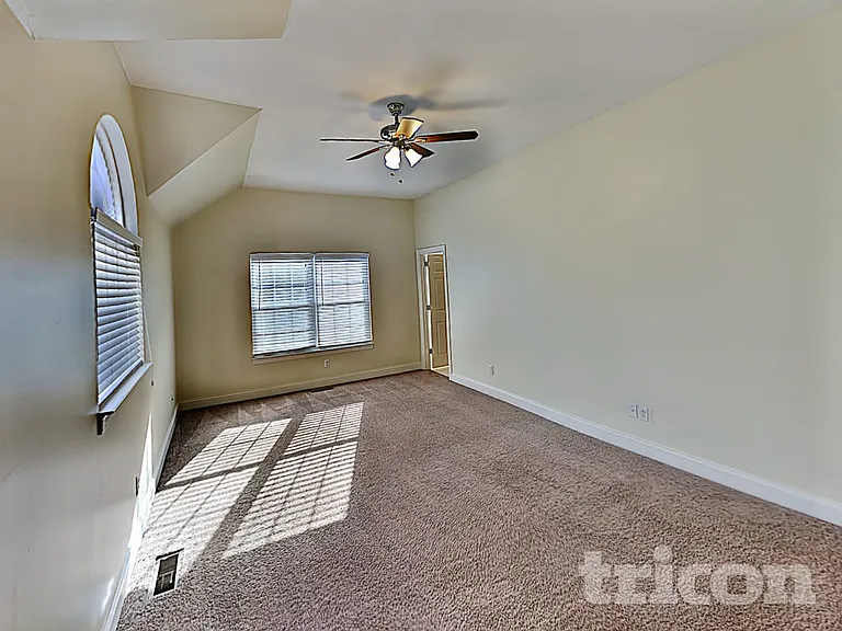 1705 Walden Ct — Photo 16