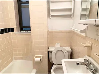 Rented by Century 21 Premier 