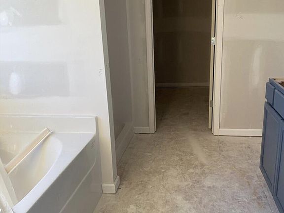 5th image of 316 Ivy Green Pl