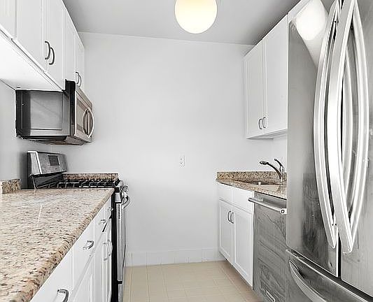 4th image of 125 Central Park N Unit Penthouse 3