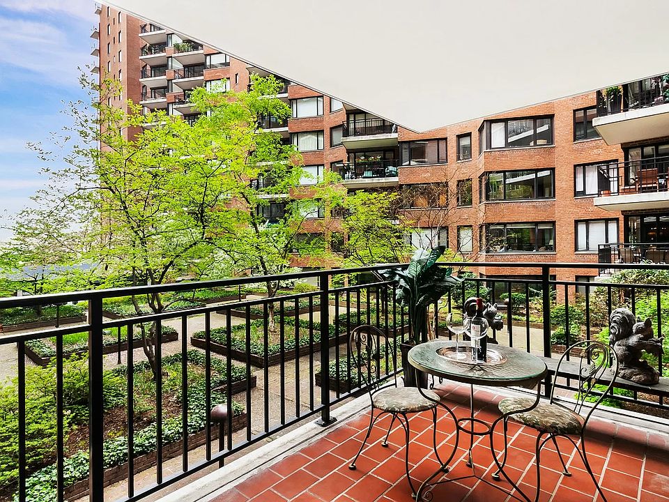 1st image of 60 Sutton Pl S #3JIN