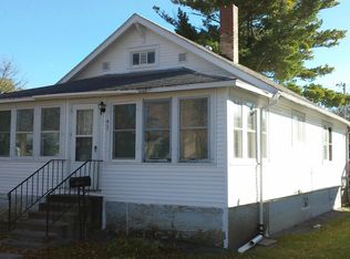417 8th St, International Falls, MN 56649