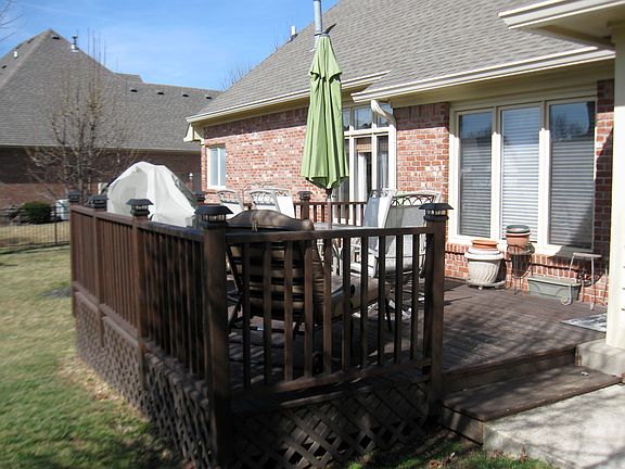 4th image of 3969 Brockton Manor North Dr