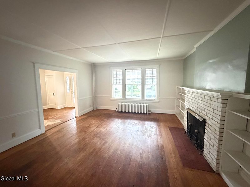 5th image of 35 Terrace Avenue