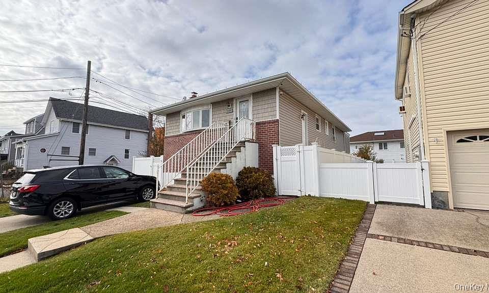 2nd image of 3356 Weidner Ave