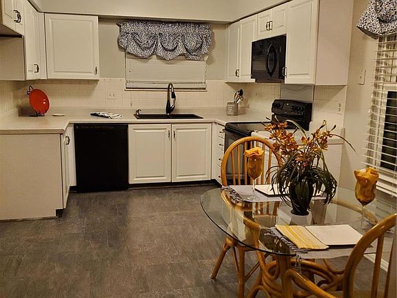 3rd image of 15038 Claymoor Ct APT 11