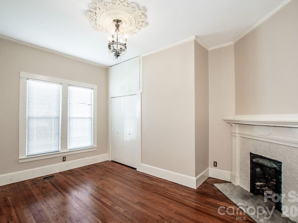 28th image of 316 S Race St
