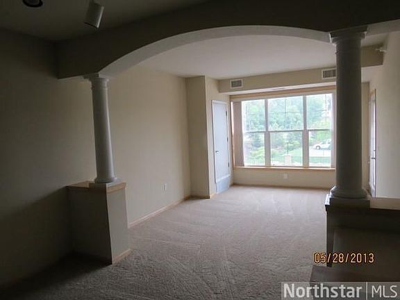 3rd image of 1800 Graham Ave Unit 221