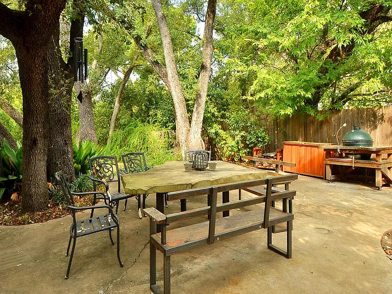 5018 Shoal Creek Blvd — Photo 30