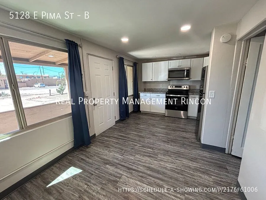 Updated 1 Bed/1 Bath In Central Tucson! Water, Sewer & Trash Included! — Photo 3