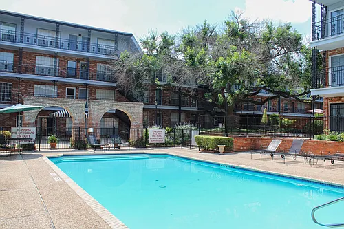 8401 N New Braunfels Ave #109 Photo 1