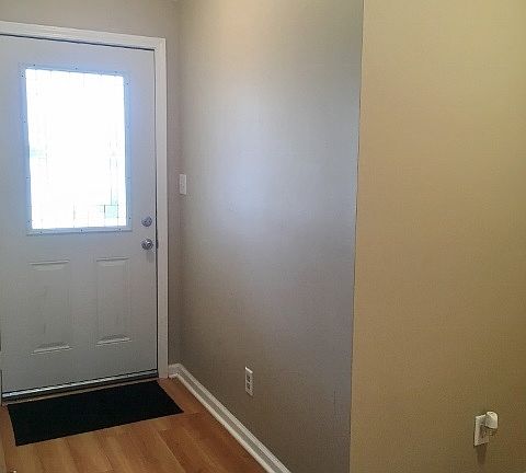3rd image of 188 Tyson Glen Dr