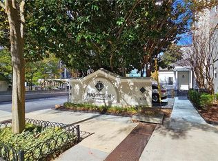 1074 Peachtree Walk NE UNIT B208, Atlanta, GA 30309