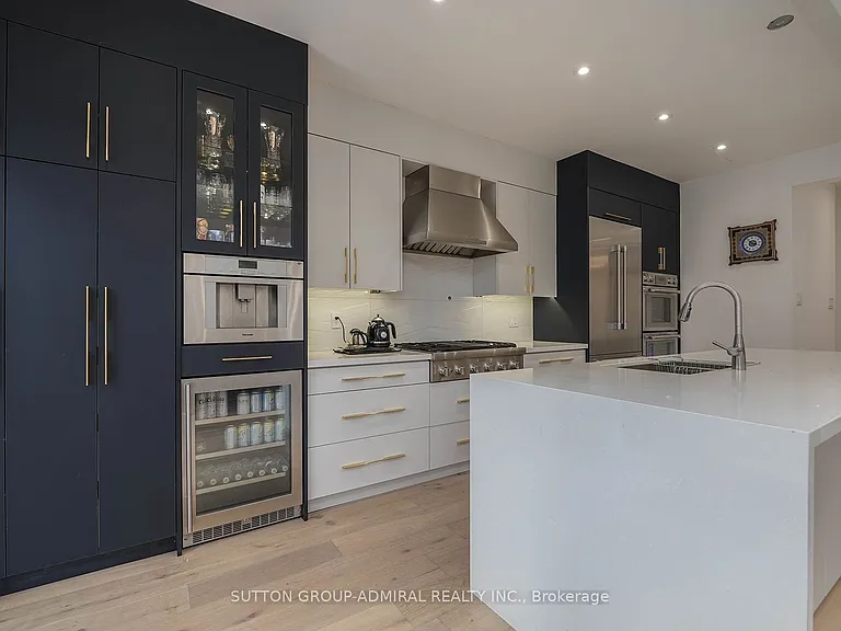 68 Addison St #2-& — Photo 12