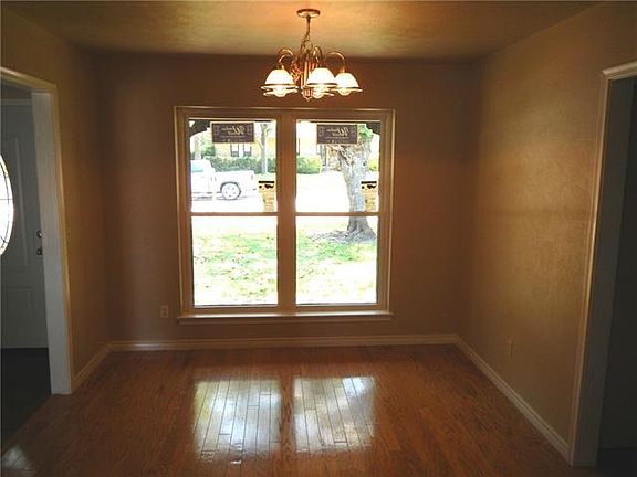 4th image of 2317 Kentfield Dr