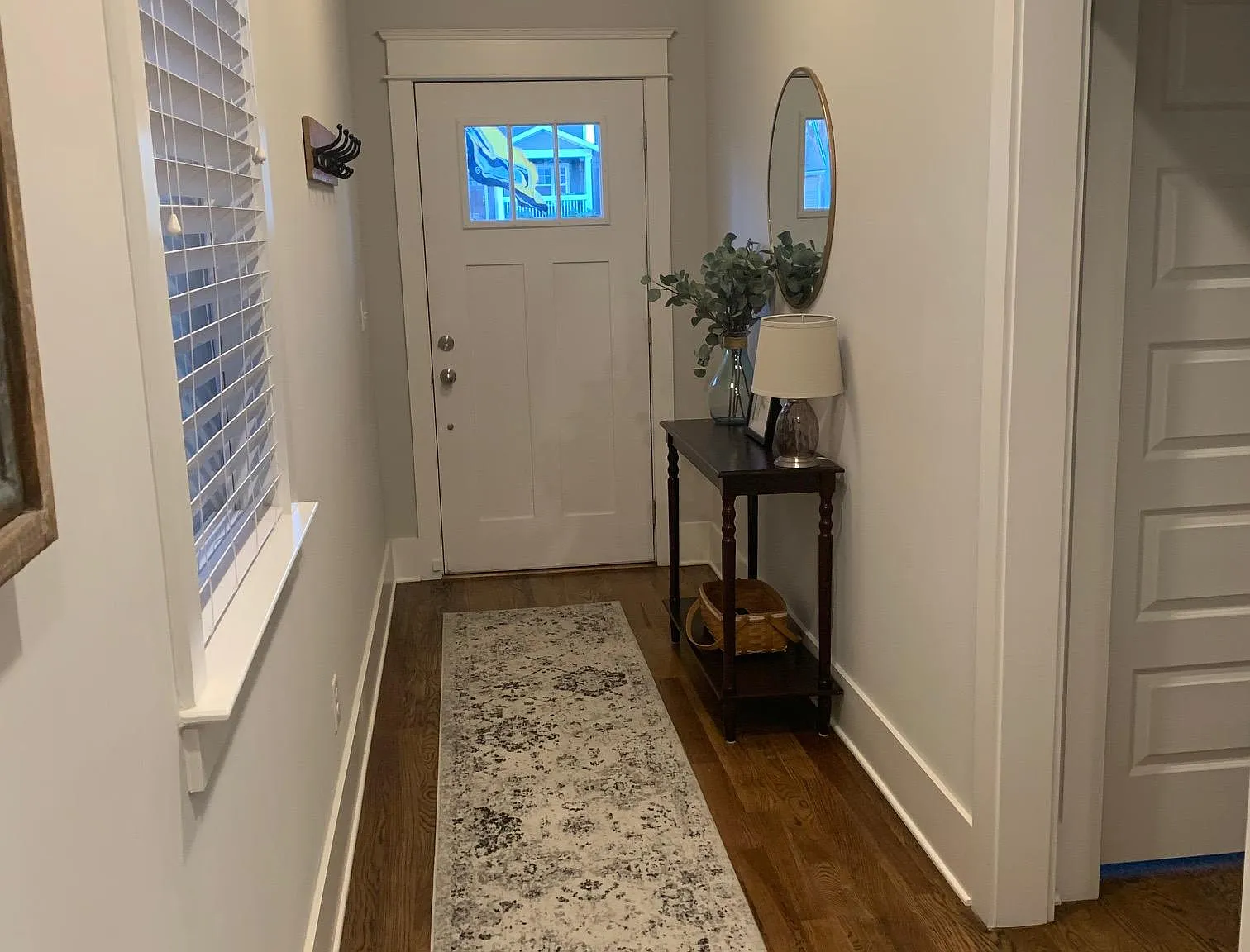 4 bed, 2208 sqft, $4,500 — Photo 4