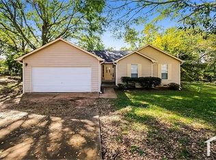 3699 Ashbill Ct, Rex, GA 30273