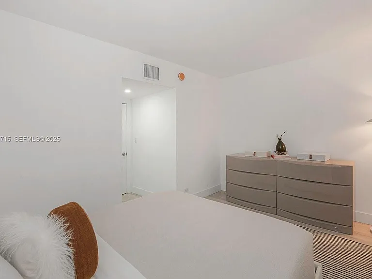 2301 Collins Ave #534 — Photo 22