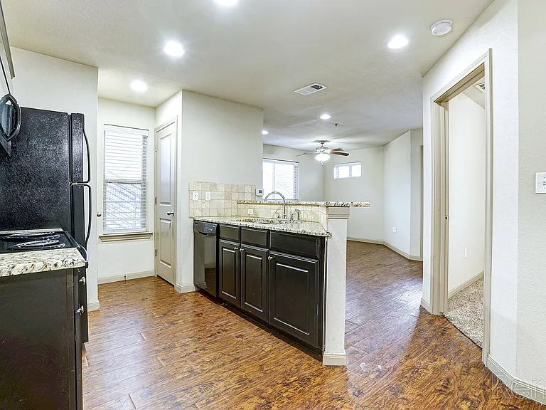Tinsley Place — Photo 83