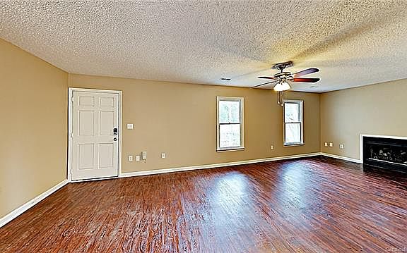 3rd image of 8017 Heatherdale Ct