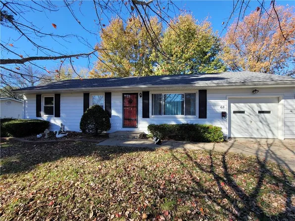 68 Ussery Dr, Lexington, MO 64067