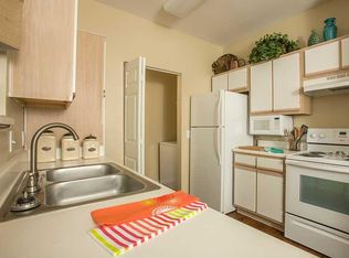 7550 Country Club Dr APT 2107, Laredo, TX 78041
