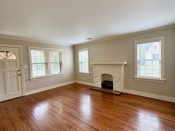 3rd image of 1603 S Columbia Ave #1603
