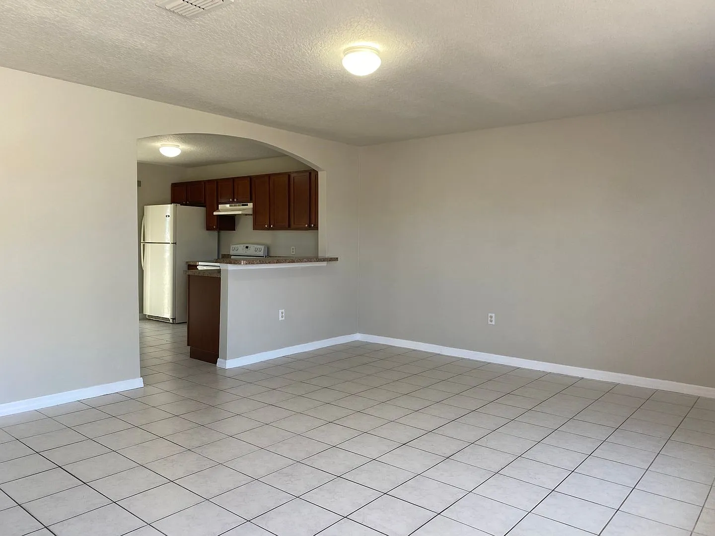 3 Bedroom, 1 bathroom Duplex Winter Haven — Photo 3