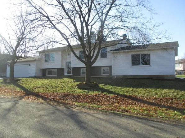 316 Hillandale Dr, Round Lake, IL 60073