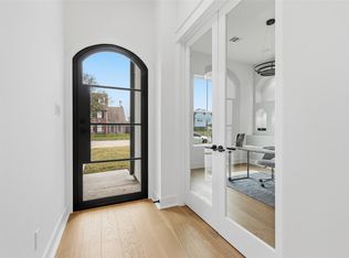 204 Milwaukee St, Houston, TX 77009