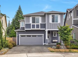 716 207th St SW #15, Lynnwood, WA 98036