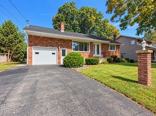 145 Fabian Dr, Schenectady, NY 12306