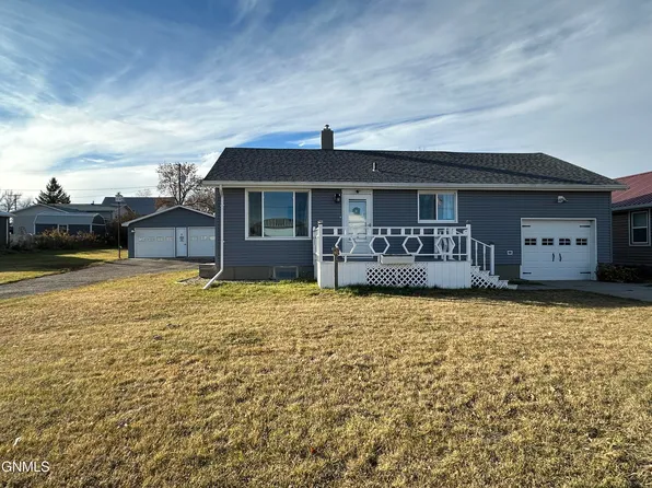 120 Eggert St, Turtle Lake, ND 58575