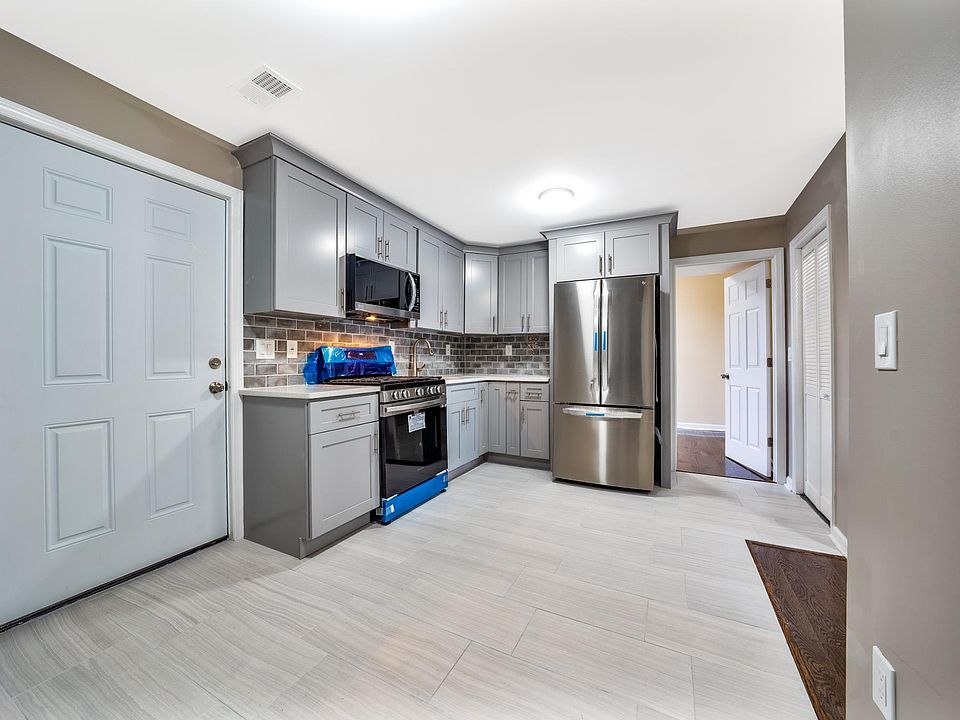 1st image of 119 Central Ave #2L