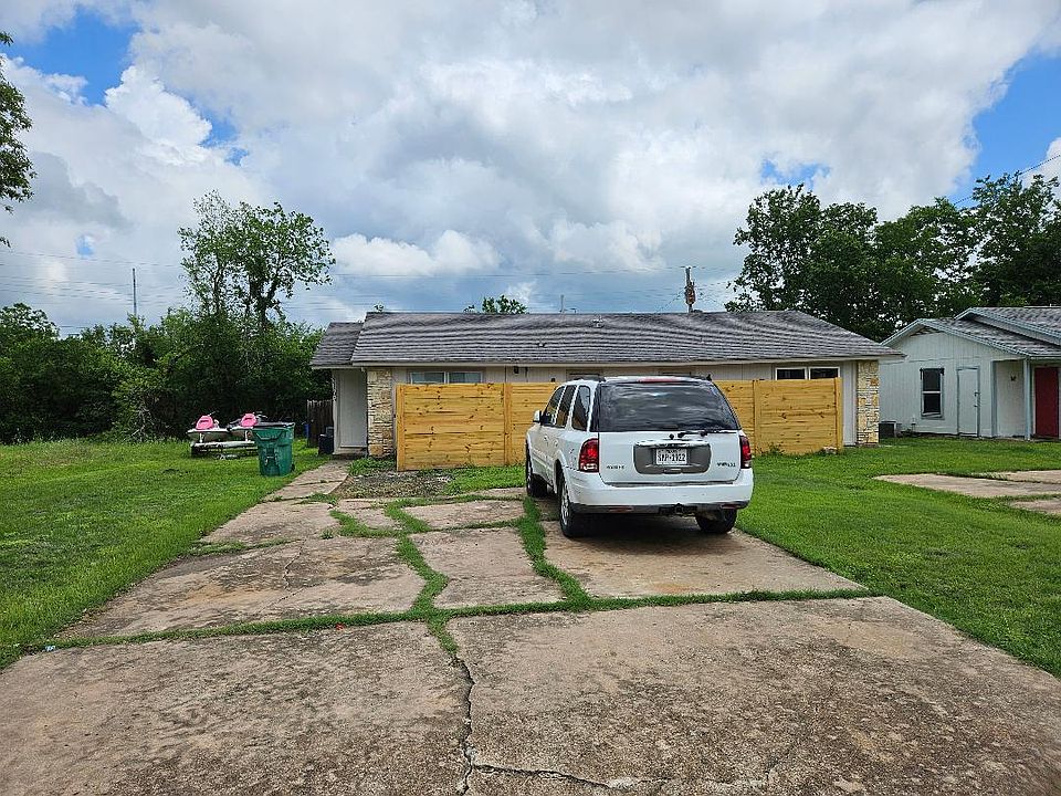 1st image of 516 Lenora Dr
