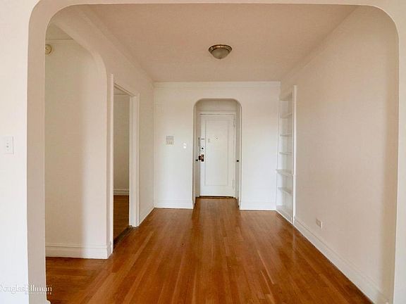 5th image of 6812 Yellowstone Blvd APT 2Y